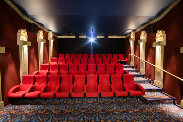 Alice Cinema & Film Specialists