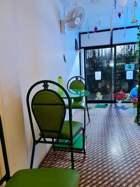 Nature's coconut juice bar