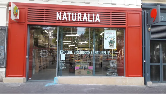 NATURALIA