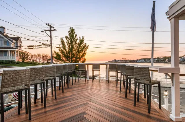 The Cove At Rockport Hotel