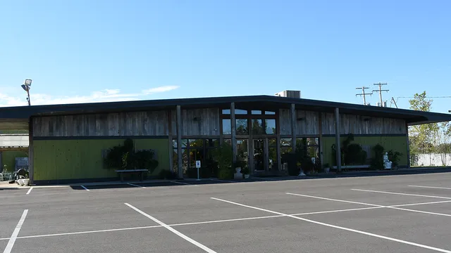 Urban Retail Outlet Appleton