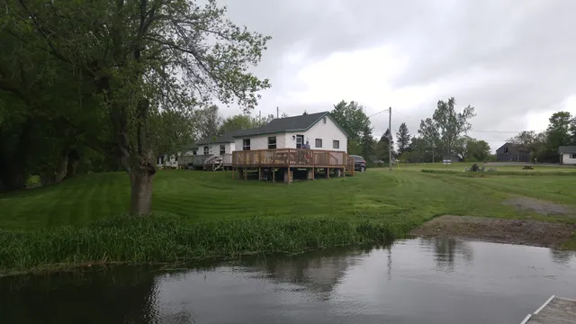 Spencer's Riverfront Cottages