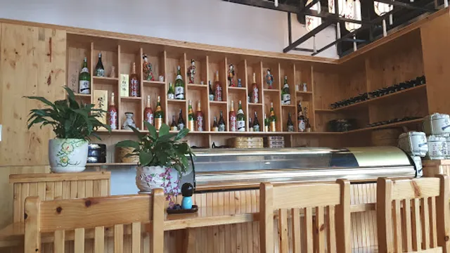 Nhà Hàng Hoàng Linh