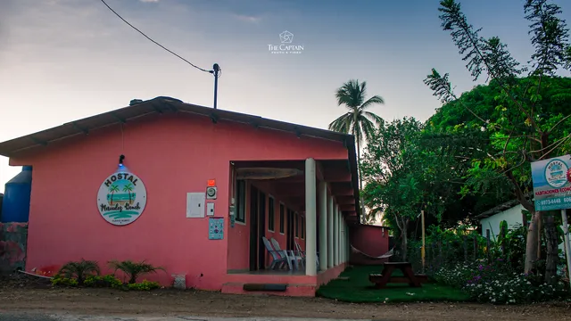 Hostal Mercedes beach