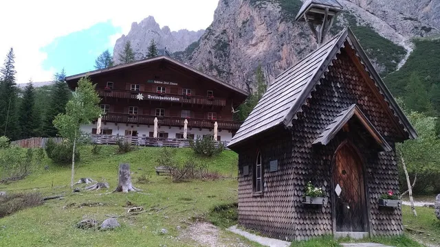 Dreischusterhütte