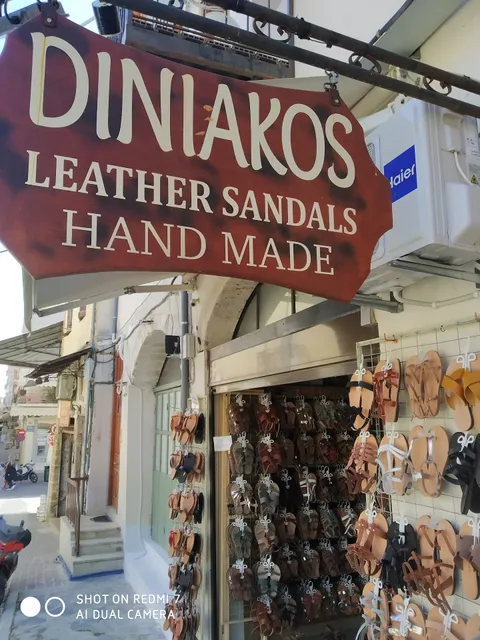Diniakos leather sandals