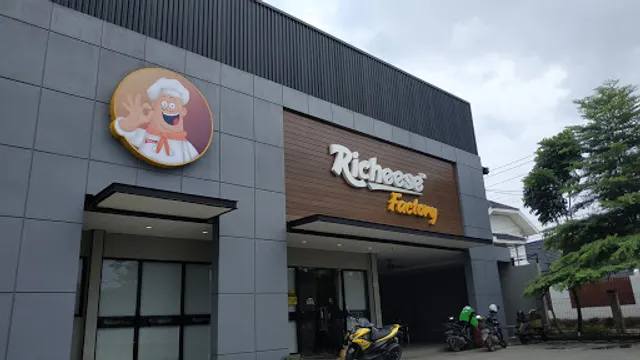 Richeese Factory Abdul Rozak