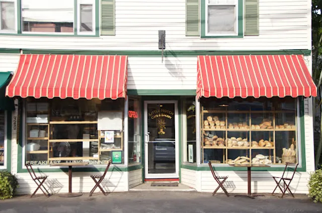Little Notch Bakery and Café