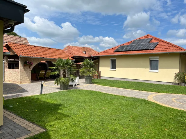 Lexi Vendégház Balatonboglár