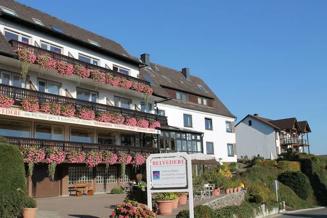 Hotel Garni Belvedere, das BIO Hotel & SuiteHotel am Ederse