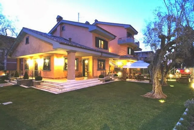 B&B Aurelia Garden Gold