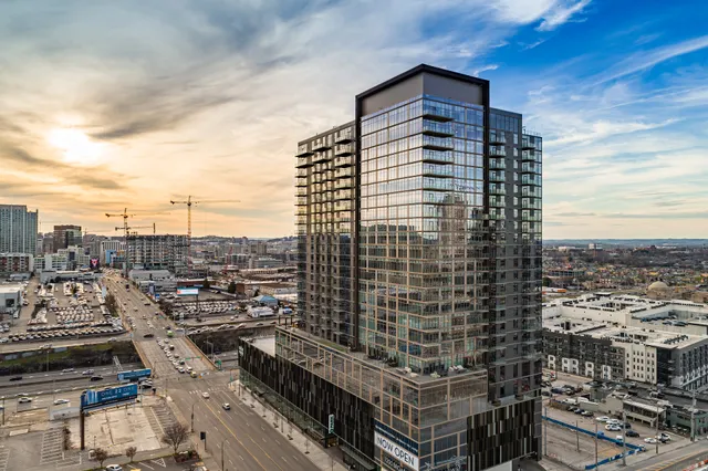 1200 Broadway Apartments