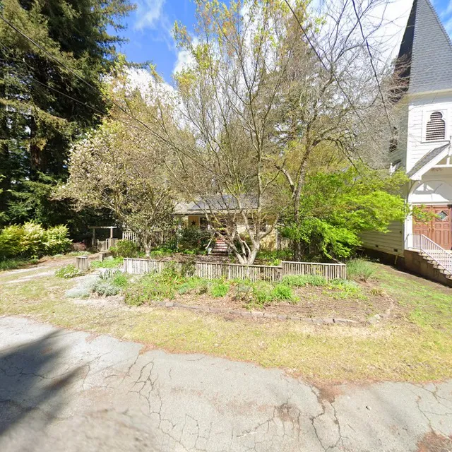 The Kenwood House A Place to Stay