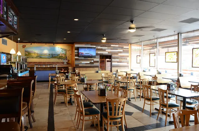 Ops Pizza Kitchen & Cafe