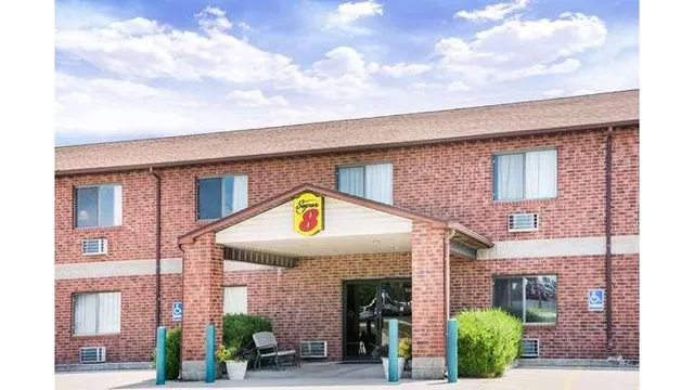 Super 8 by Wyndham Chanute