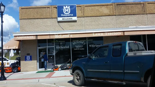 Mcleods Western Auto