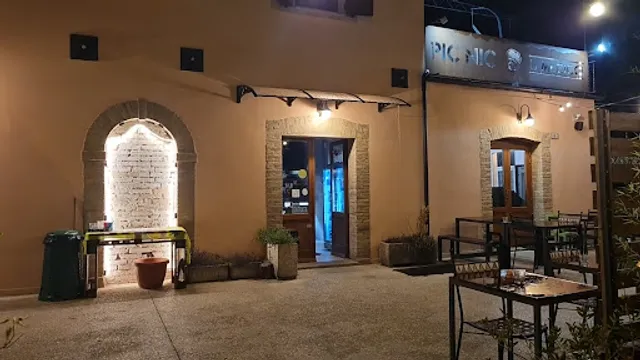 Pic nic by mr. cicci