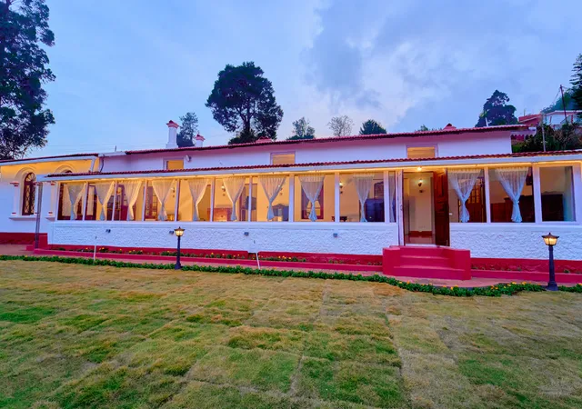 Vintage Inglenook by VOYE HOMES