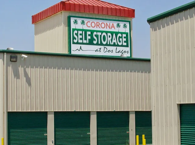 Corona Self Storage at Dos Lagos