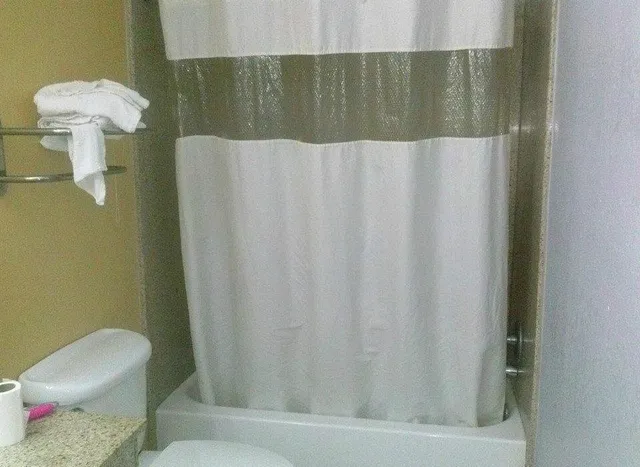 Regency Inn & Suites