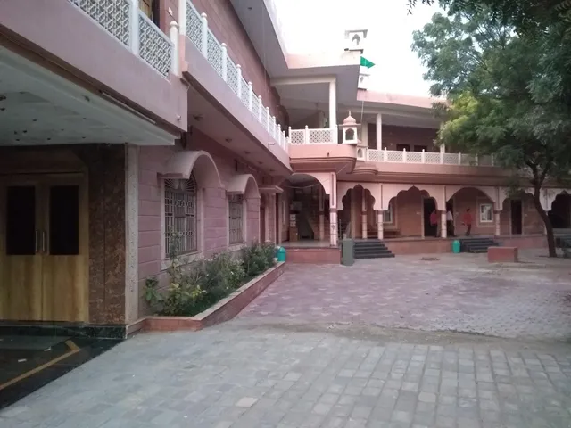 Vaibhav Vatika (Hotel Kushwah Haveli)