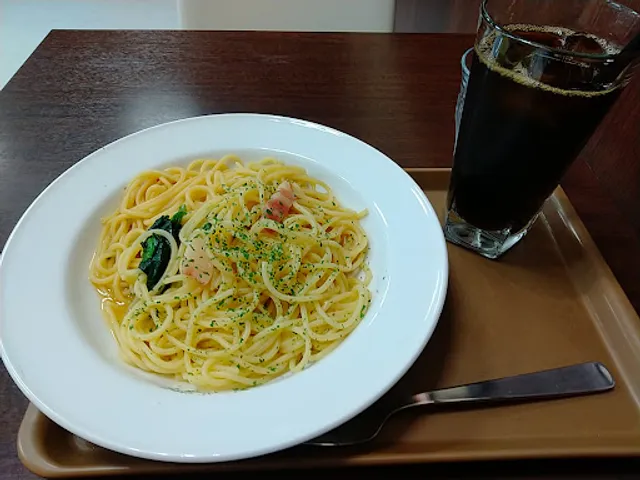 Holly’s Café - Life Motoyama