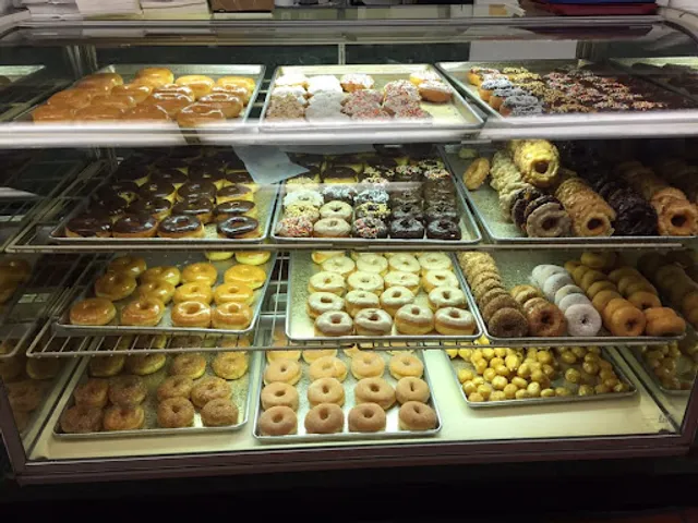 AL's Donuts