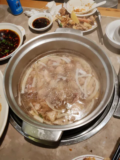 Xingfu Four Season Hotpot Shuiwei Branch