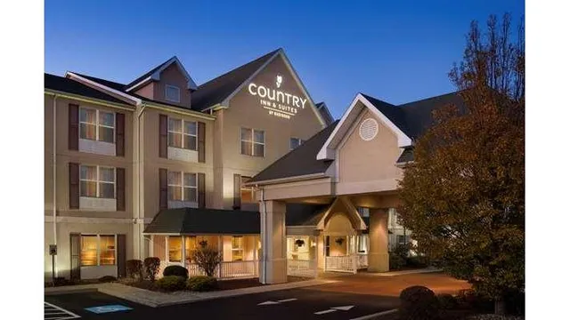 Country Inn & Suites by Radisson, Frackville (Pottsville), PA