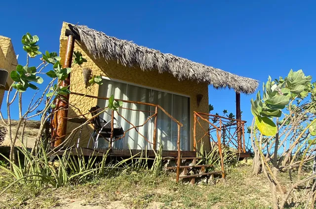 Pé na Areia Bangalô