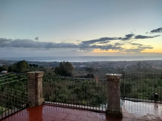 La vecchia torre a Giarre