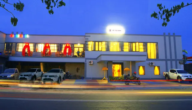 Grand Pangeran Khar Hotel