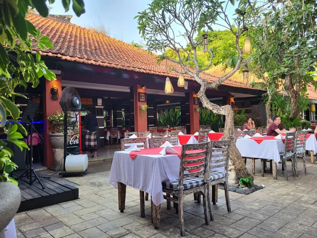 Laguna Garden Restaurant Bali Collection Block A