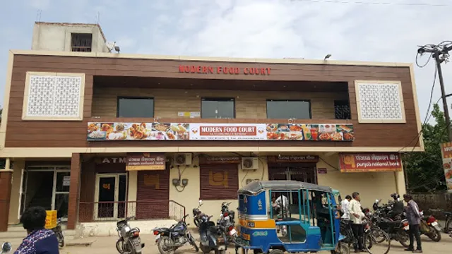 MOTI MAHAL DELUX , FARRUKHABAD