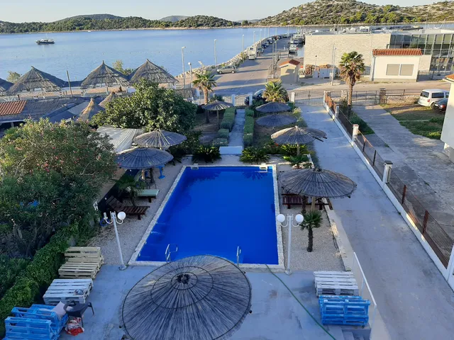 Tribunia Beach Hotel