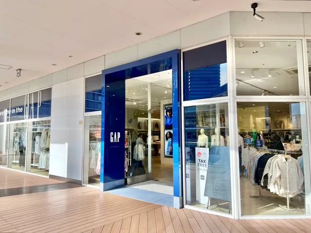 Gap Lazona Kawasaki Plaza