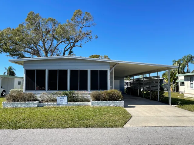 The Winds of St. Armands North