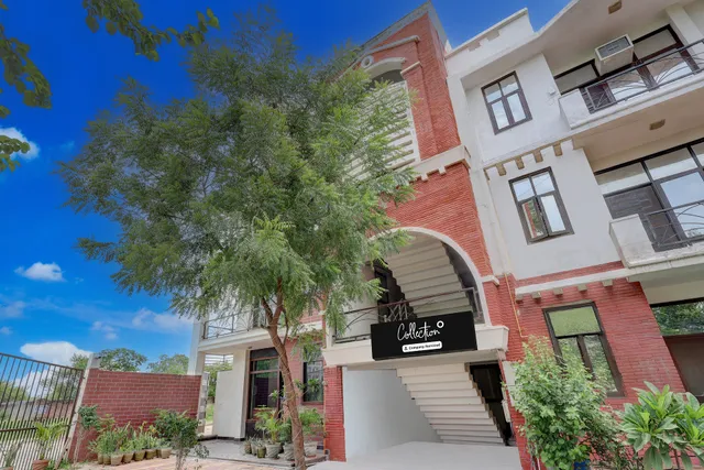 Collection O Taj East Metro Station Prem Villas Home stay