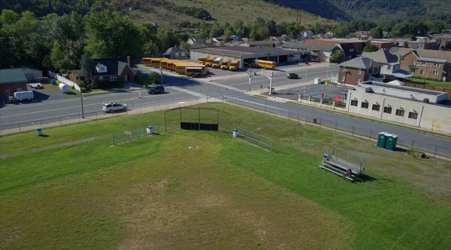 7th St Field and Basketball Court