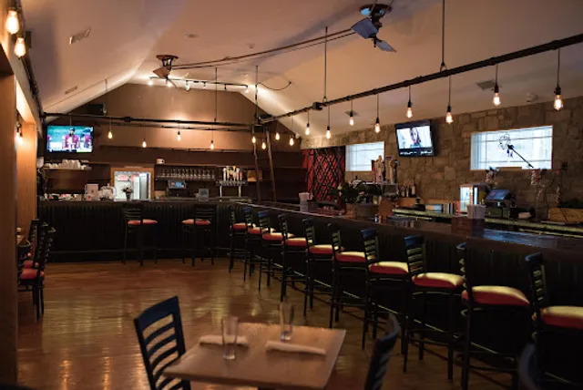 Inhouse Restaurant and Bar