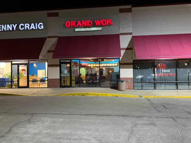 Grand Wok