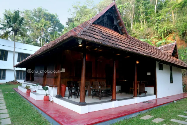 Poovar Heritage Homes and Boating