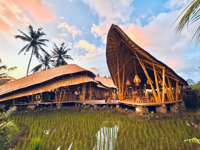 GREEN LANDER UBUD