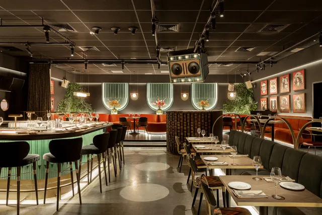 DÉ FACTO TLV - דה פקטו