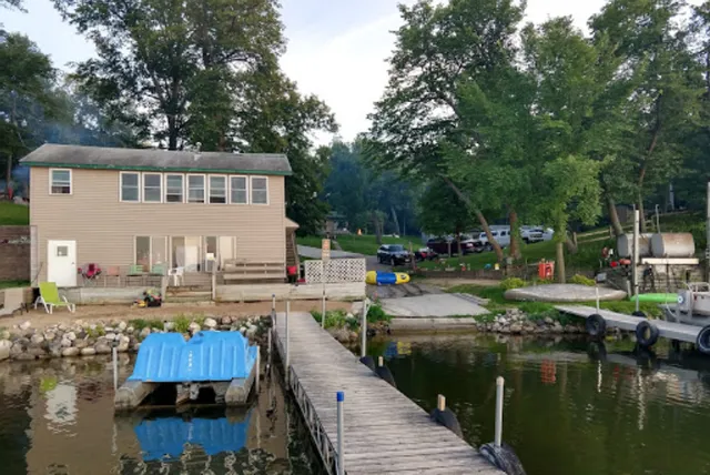 Island View Resort on Nest Lake