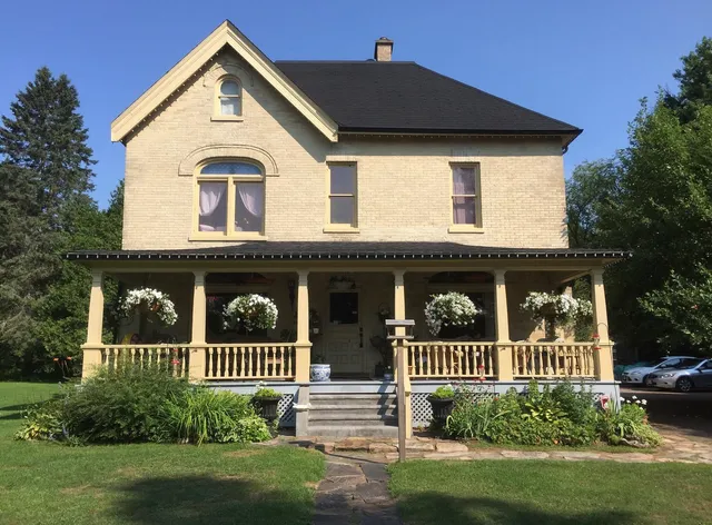 Wild Swan Bed & Breakfast Inn