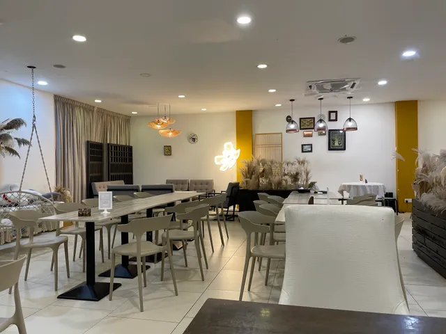 The Country Park by Chic Cafe