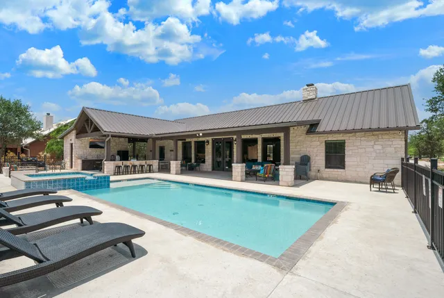 Bella Vida Lodge ~ NEW 6 BD/6.5 BA