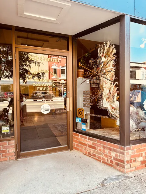 The Farmer's Daughter Fibers