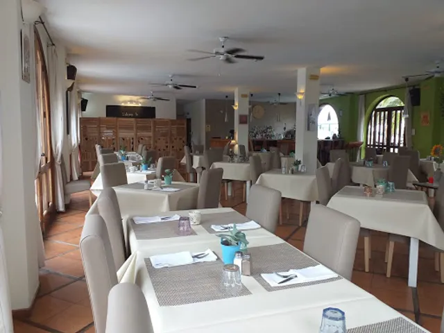 La Mesa Restaurante (Fairways club)
